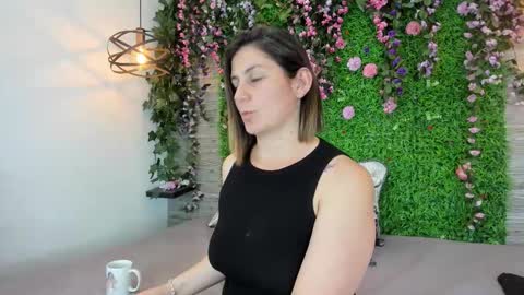 Snapshot of sarahdeyvis chatting on March 10, 3:50 pm Sarah Deyvis online show from March 10, 3:50 pm