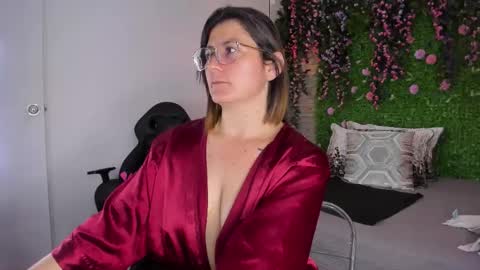 Snapshot of sarahdeyvis chatting on March 13, 4:08 am Sarah Deyvis online show from March 13, 4:08 am