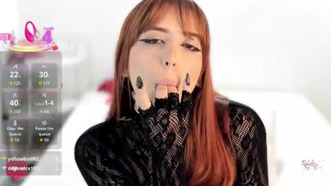 sarahgrant_ online show from January 12, 2:50 am