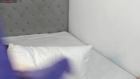 sarahgrant_ online show from May 26, 3:13 am