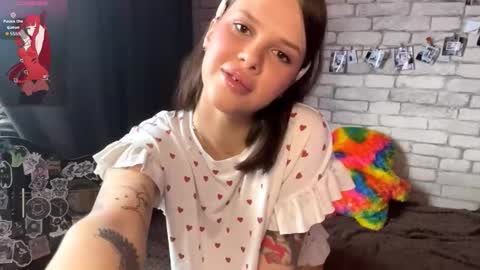 Snapshot of sarahhunnye chatting on March 18, 12:36 am Sarah online show from March 18, 12:36 am