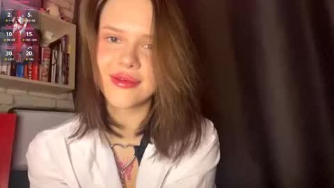 Snapshot of sarahhunnye chatting on March 21, 11:37 am Sarah online show from March 21, 11:37 am