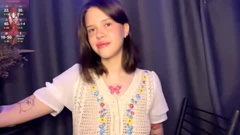 Snapshot of sarahhunnye chatting on March 27, 12:27 am Sarah online show from March 27, 12:27 am