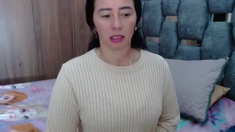 Snapshot of sarahott_1 chatting on January 27, 1:09 pm Lia online show from January 27, 1:09 pm