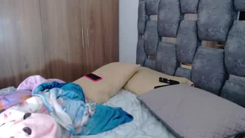 Snapshot of sarahott_1 chatting on January 29, 2:32 pm Lia online show from January 29, 2:32 pm