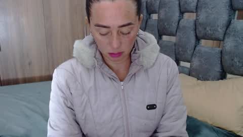 Snapshot of sarahott_1 chatting on February 20, 6:57 pm Lia online show from February 20, 6:57 pm