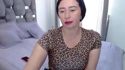 Snapshot of sarahott_1 chatting on September 8, 3:44 pm Lia online show from September 8, 3:44 pm