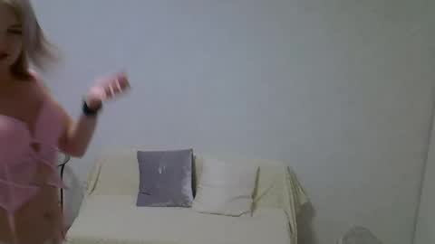 sarahphelps online show from November 18, 5:06 pm