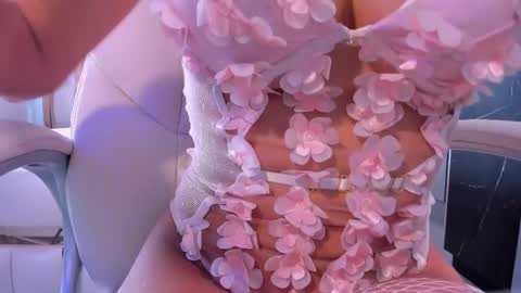 Sarah online show from February 26, 6:43 pm