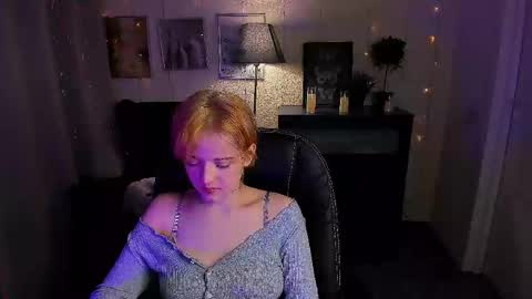 Snapshot of sarahshelby chatting on April 10, 8:35 pm Sarah online show from April 10, 8:35 pm