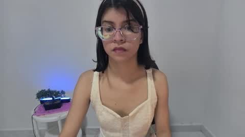 Sarah  online show from October 10, 7:02 pm