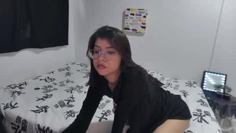 Sarah  online show from November 20, 7:02 pm