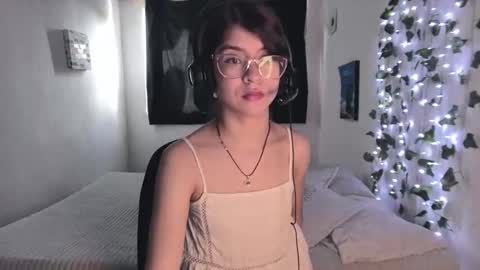 Sarah  online show from February 16, 7:32 pm