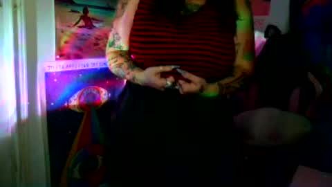 Sarah T online show from June 20, 6:16 am
