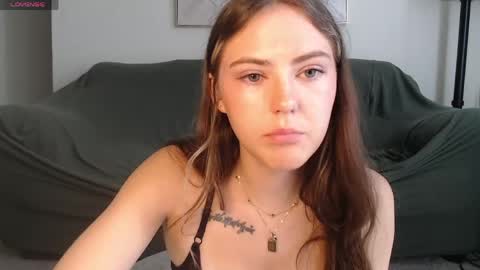 Snapshot of sarahxaoliver1 chatting on May 26, 2:13 pm SarahxOliver online show from May 26, 2:13 pm