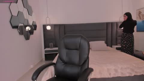 Sarah  independent model online show from November 7, 4:45 am