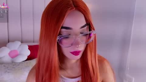 Snapshot of sarajonesxxx chatting on June 26, 10:52 am Sara jones online show from June 26, 10:52 am