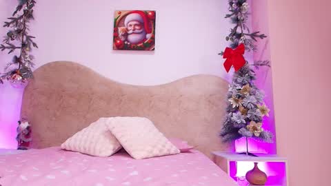 Sara  online show from December 16, 11:59 am