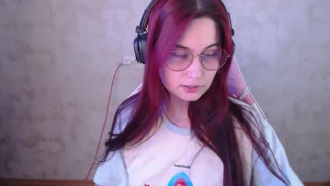 Sara online show from May 25, 3:07 pm