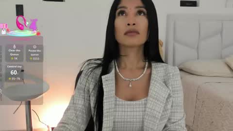 saralife69 online show from May 2, 11:04 am