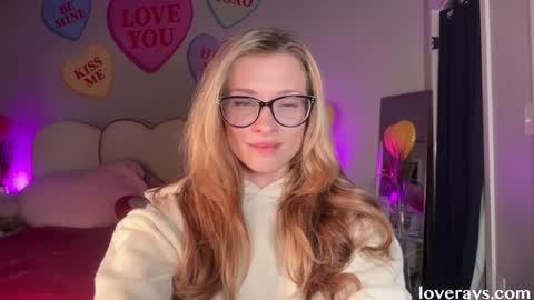 Back from Vacay  Follow for more here  online show from February 10, 2:59 am