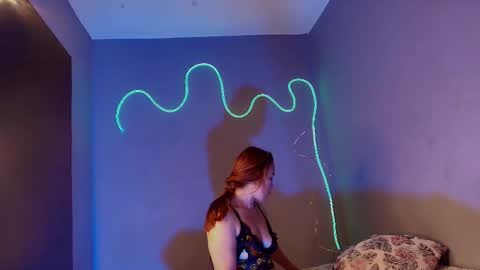 Sara  online show from December 22, 11:51 am