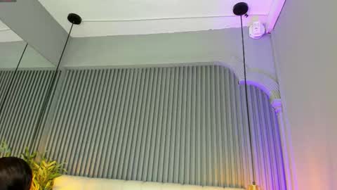 Sara   online show from December 13, 10:48 pm