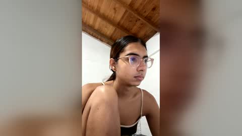 Snapshot of sarasaenz999 chatting on March 26, 2:11 pm sarasaenz999 online show from March 26, 2:11 pm