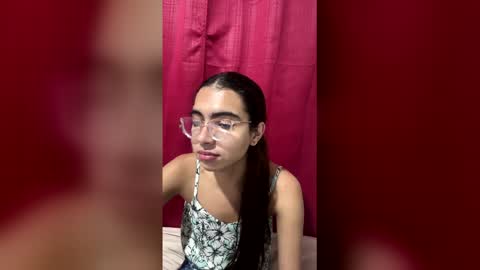 Snapshot of sarasaenz999 chatting on April 3, 12:30 am sarasaenz999 online show from April 3, 12:30 am