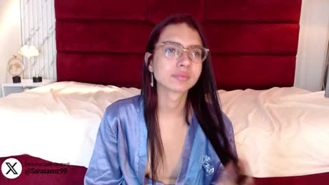 Snapshot of sarasaenz_99 chatting on December 15, 2:19 am Sara online show from December 15, 2:19 am