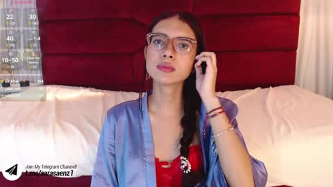 Snapshot of sarasaenz_99 chatting on December 18, 1:48 am Sara online show from December 18, 1:48 am