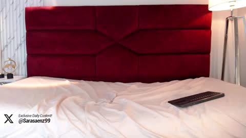 Snapshot of sarasaenz_99 chatting on January 7, 10:41 pm Sara online show from January 7, 10:41 pm