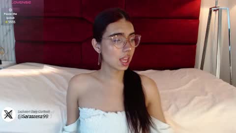Snapshot of sarasaenz_99 chatting on January 8, 7:45 pm Sara online show from January 8, 7:45 pm