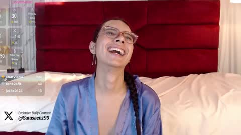 Snapshot of sarasaenz_99 chatting on January 12, 1:42 am Sara online show from January 12, 1:42 am