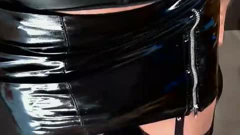 Snapshot of sarateasetv chatting on February 7, 10:20 pm Anything you like online show from February 7, 10:20 pm