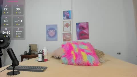 Snapshot of saray_rivas18 chatting on September 10, 10:59 am saray 18 online show from September 10, 10:59 am