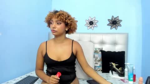 saray_sexy_love online show from April 29, 12:09 pm