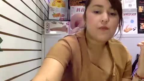 mery online show from November 22, 5:45 pm