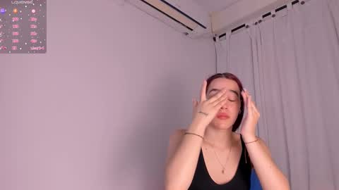 Snapshot of sarenlux chatting on November 3, 1:01 pm Baby Saren online show from November 3, 1:01 pm