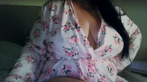 Sara online show from October 4, 1:31 pm