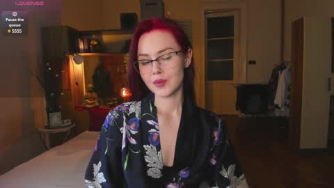 Snapshot of sargonium909 chatting on December 17, 10:43 pm Veronika online show from December 17, 10:43 pm