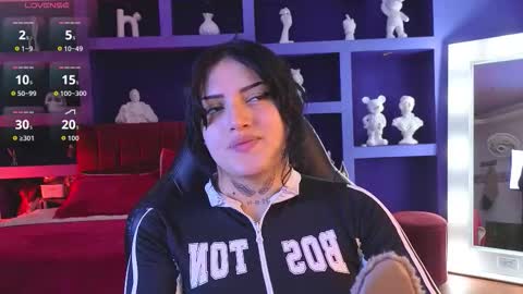 Snapshot of sari_belle chatting on October 20, 8:42 pm Sari  online show from October 20, 8:42 pm