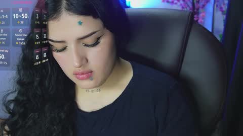 Sari  online show from May 9, 4:50 am