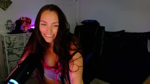 sariaaahh online show from February 12, 11:00 pm