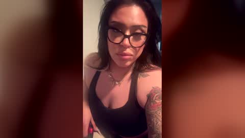 Snapshot of sariahchanelts chatting on February 16, 1:46 am BBW Transtacy- Im your girl next door online show from February 16, 1:46 am