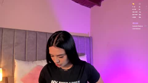 Snapshot of sarigarcia chatting on October 3, 4:20 am Sara Garcia online show from October 3, 4:20 am