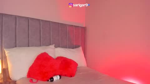 Snapshot of sarigarcia chatting on October 31, 4:57 am Sara Garcia online show from October 31, 4:57 am