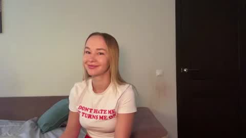 Sara online show from July 29, 12:14 pm