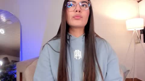 Sarita Lozano online show from November 10, 11:48 pm