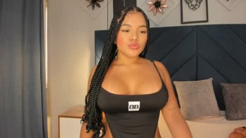 Sara  online show from May 15, 8:16 pm